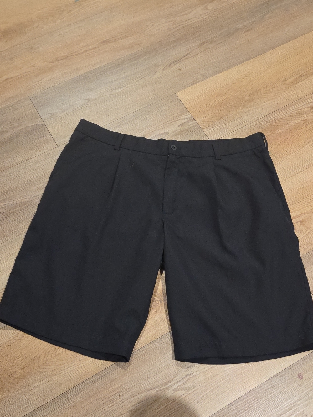 Nike  Golf Men's Black Flat-Front Performance Shorts